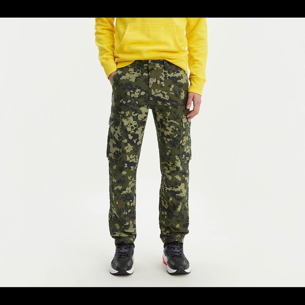 502 Taper Fit Hybrid Cargo Pants